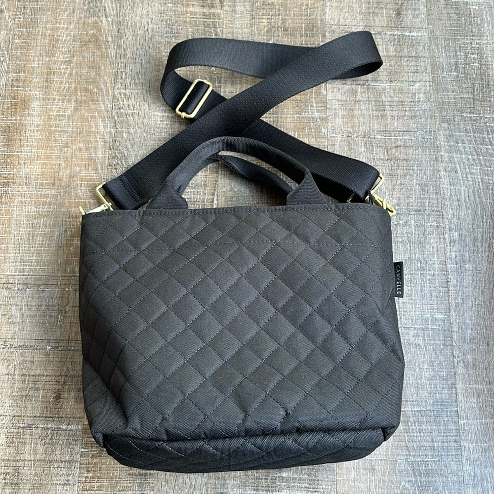 Canvelle small crossbody tote in quilted black